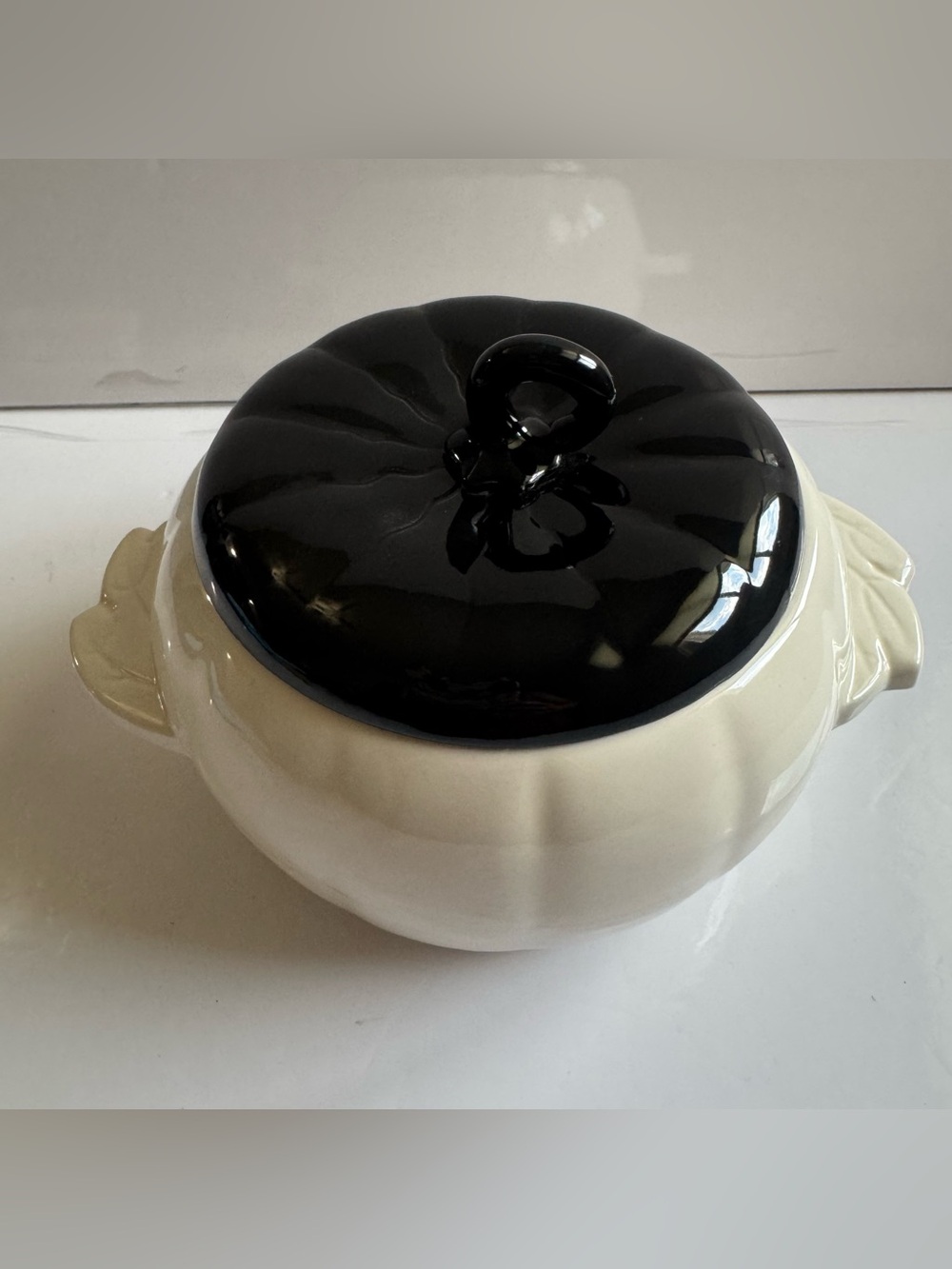 Vtg Hoenig of California 912 Pumpkin Soup Tureen Lidded Bowl White Black MCM 9”
